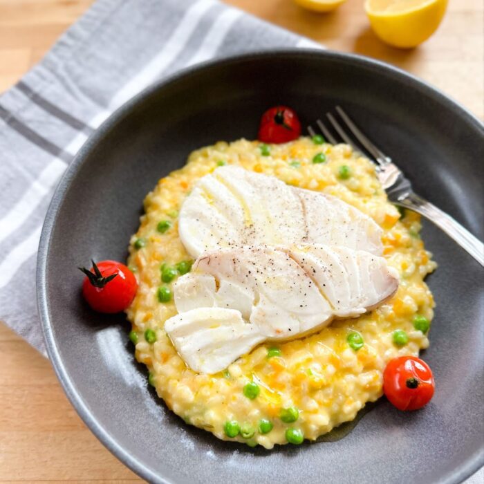 Risotto aux légumes et poisson mariné à la vapeur