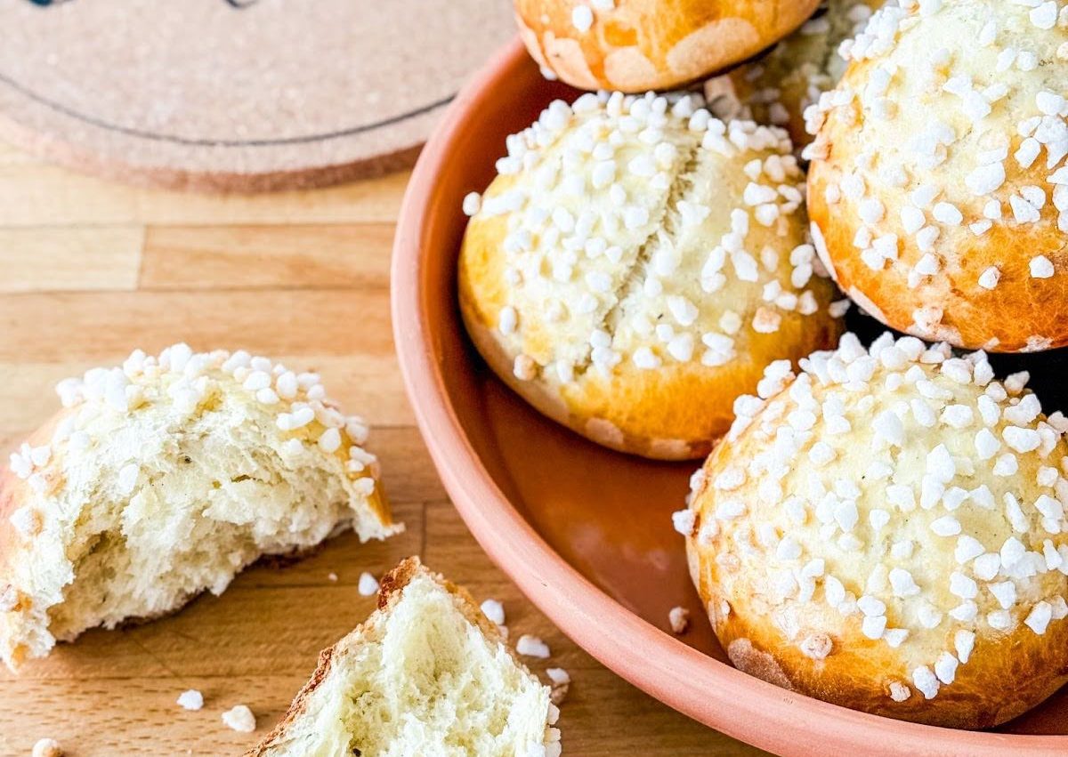 Petites brioches au sucre