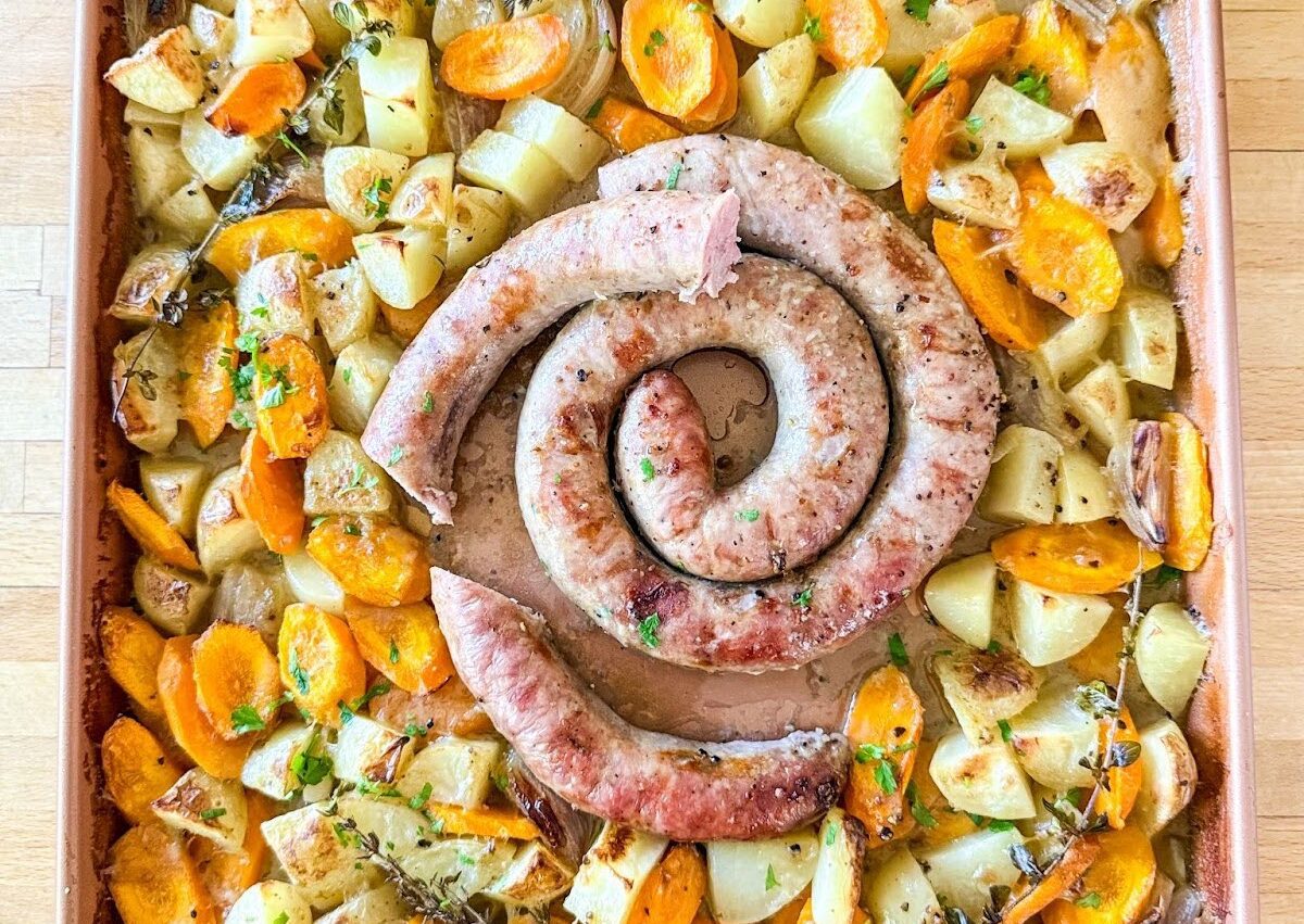 À la plaque : Saucisses et légumes braisés