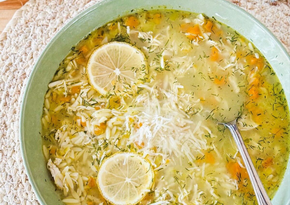 Bouillon orzo, poulet, aneth, citron